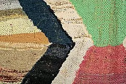 Marokkolainen Kilim matto Boucherouite 135 x 215 cm