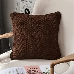 Tyynyliina - Knit Macrame 45 x 45 cm (ruskea)