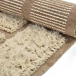 Ryijymatot - Leknes Hand Woven Wool Shaggy (kerma)