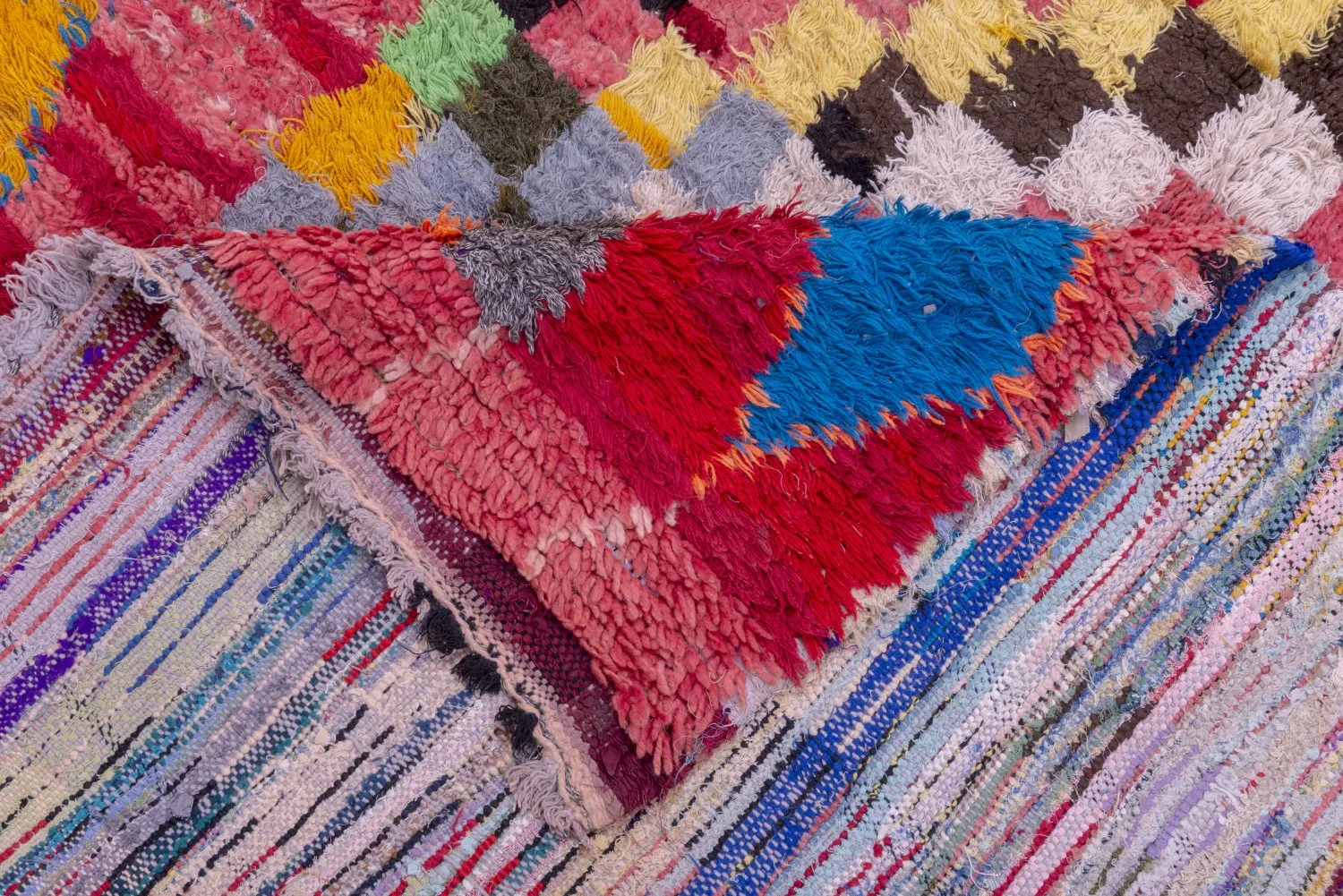 Marokkolainen Kilim matto Boucherouite 240 x 140 cm