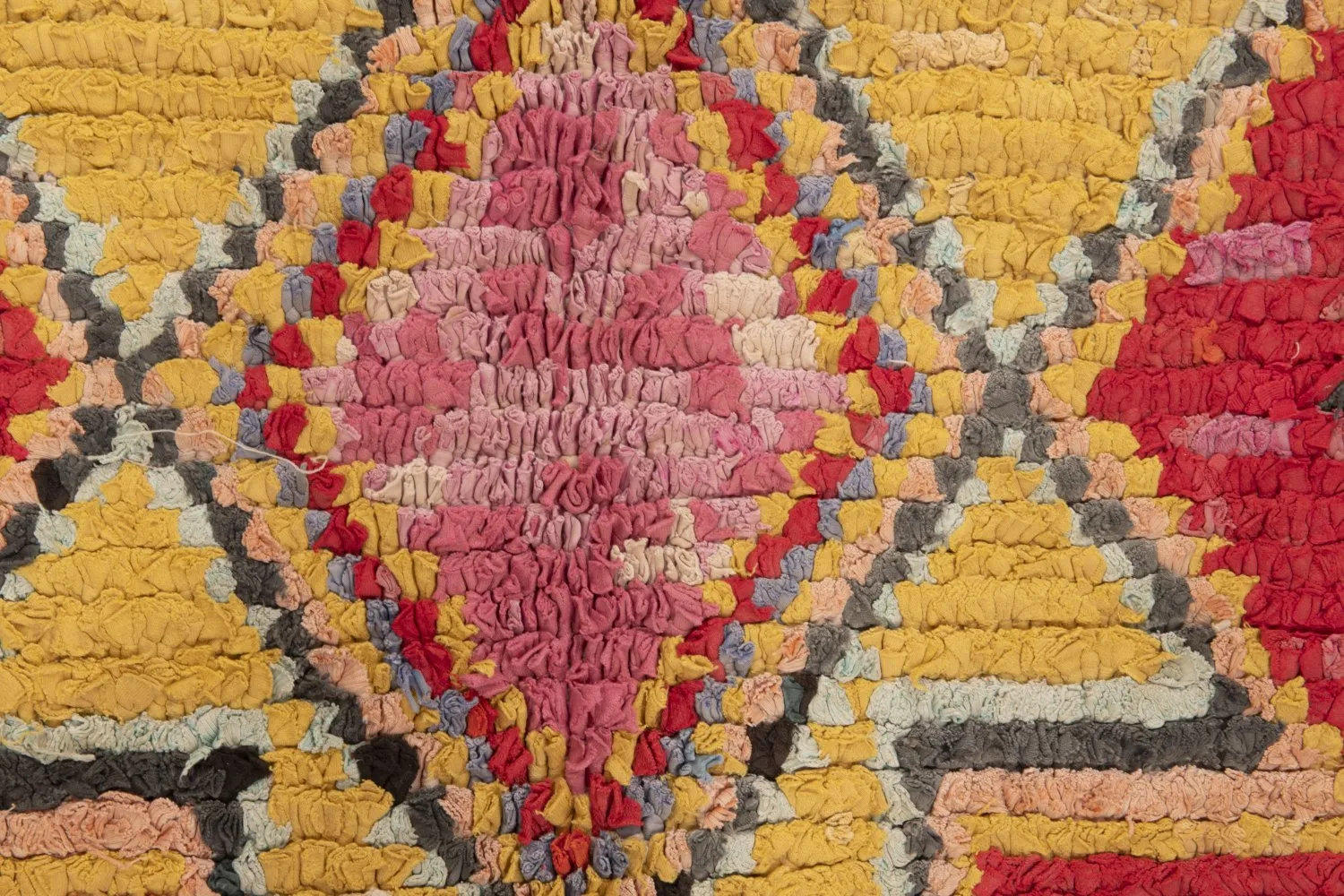 Marokkolainen Kilim matto Boucherouite 250 x 145 cm