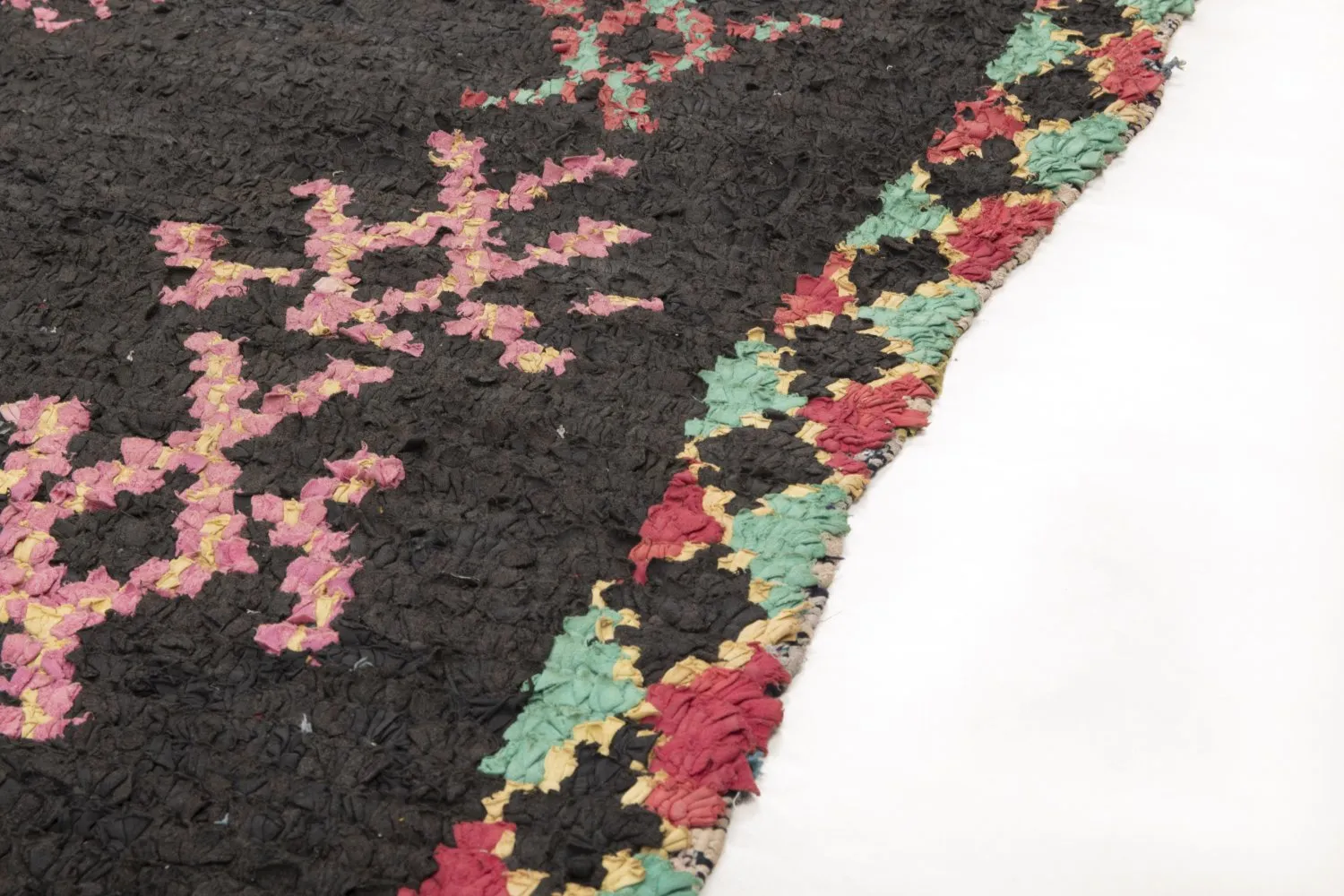 Marokkolainen Kilim matto Boucherouite 320 x 150 cm