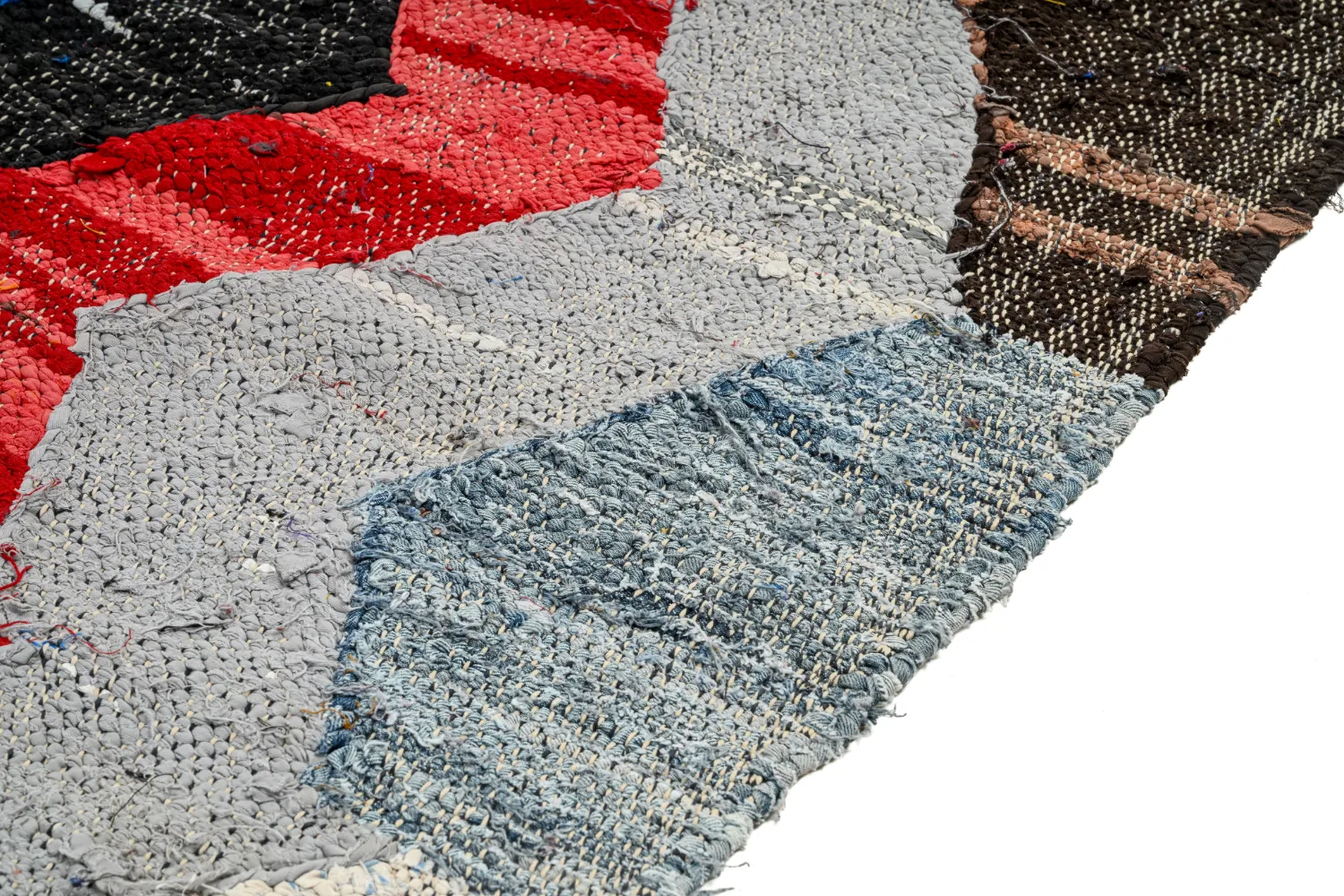 Marokkolainen Kilim matto Boucherouite 135 x 225 cm