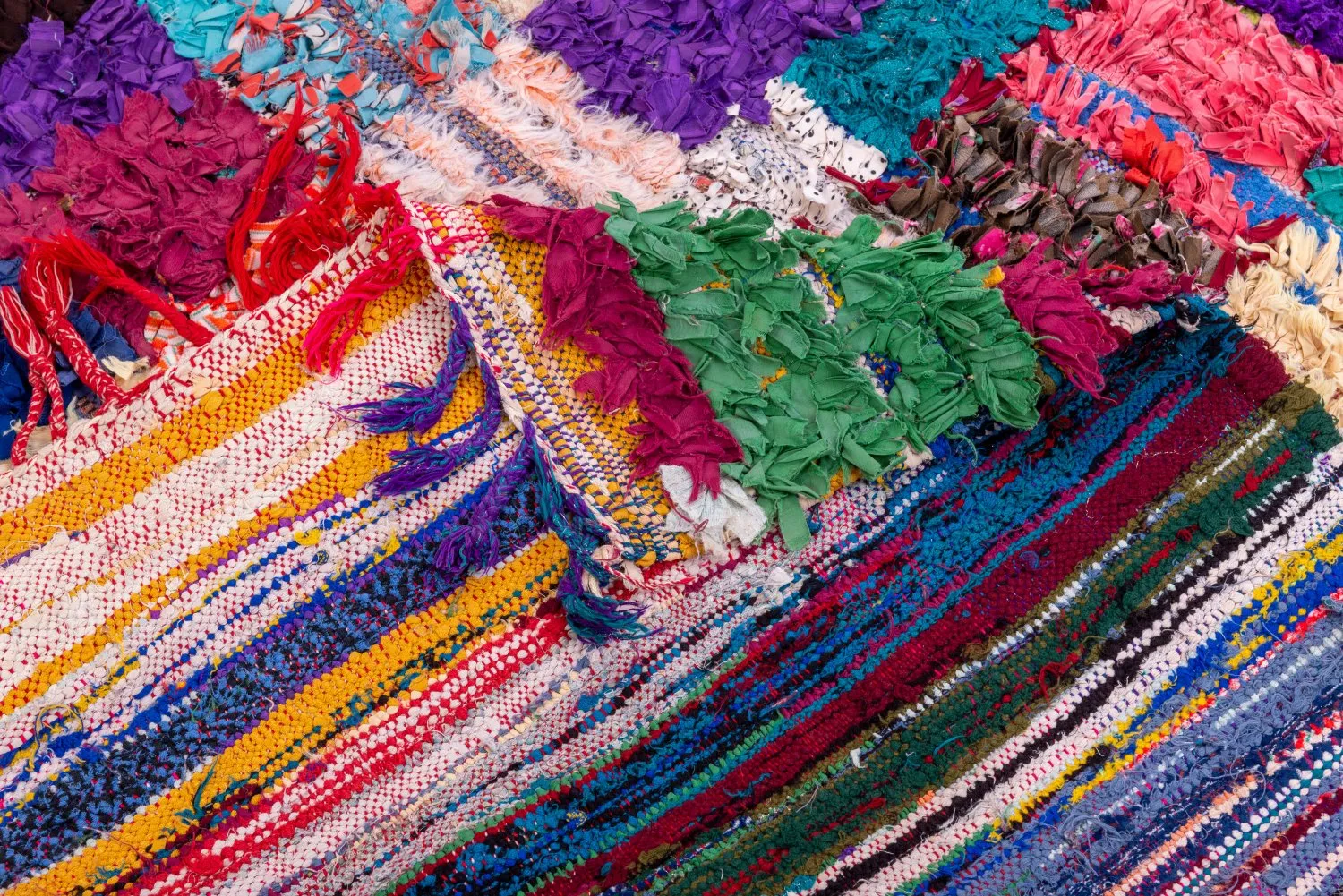 Marokkolainen Kilim matto Boucherouite 210 x 150 cm