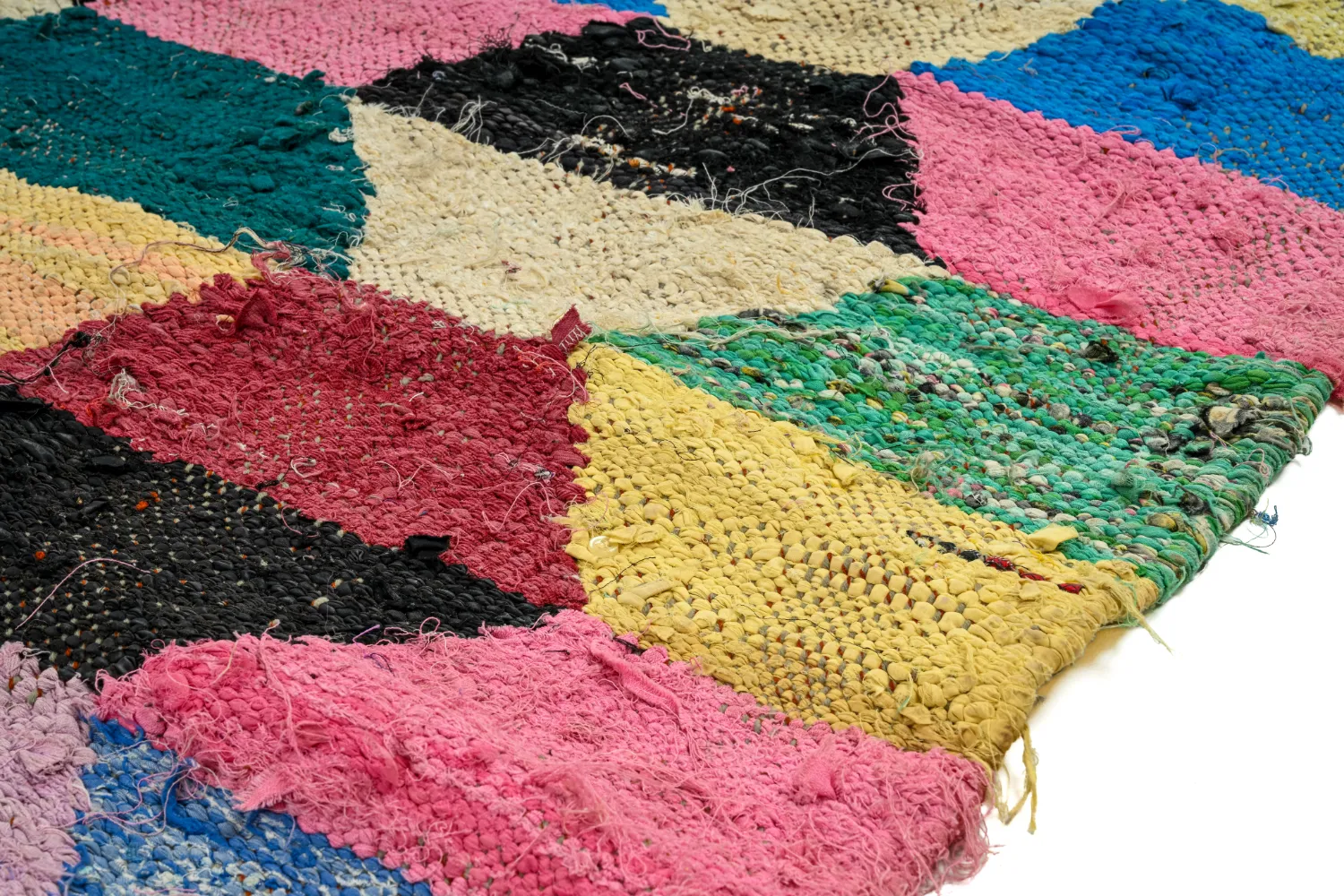 Marokkolainen Kilim matto Boucherouite 145 x 275 cm