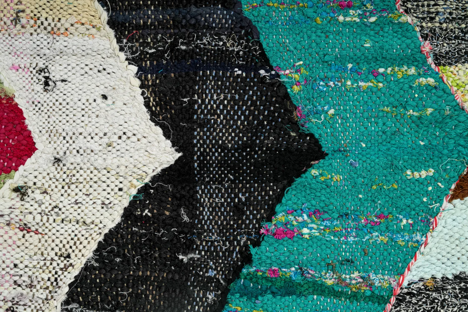 Marokkolainen Kilim matto Boucherouite 140 x 265 cm