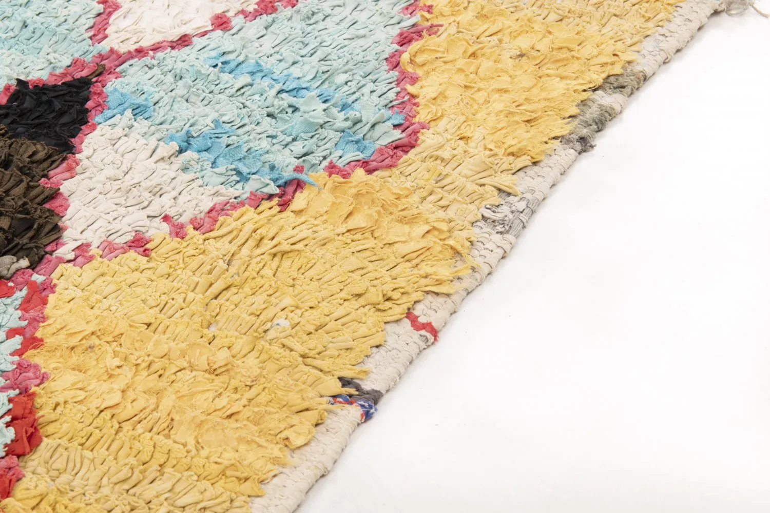 Marokkolainen Kilim matto Boucherouite 200 x 120 cm