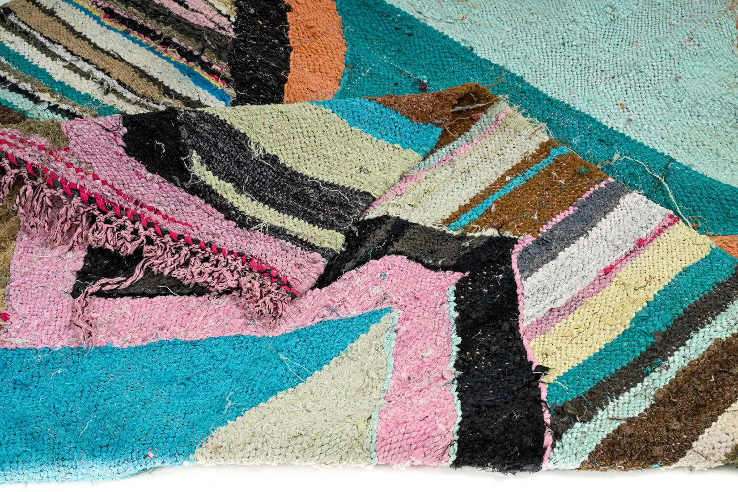 Marokkolainen Kilim matto Boucherouite 135 x 265 cm
