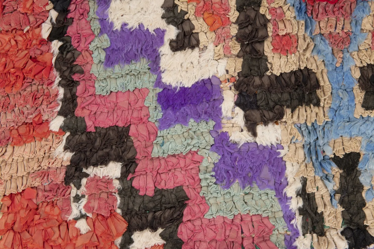 Marokkolainen Kilim matto Boucherouite 220 x 105 cm