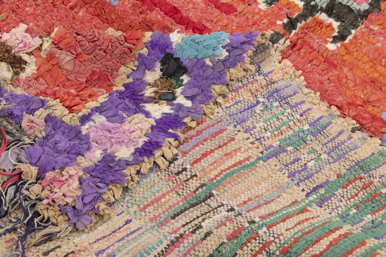 Marokkolainen Kilim matto Boucherouite 220 x 105 cm