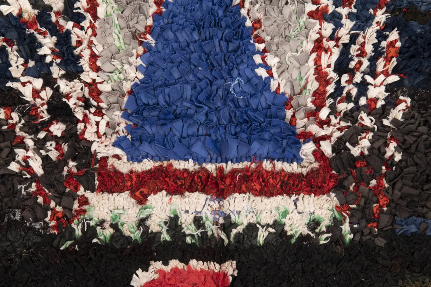 Marokkolainen Kilim matto Boucherouite 235 x 120 cm