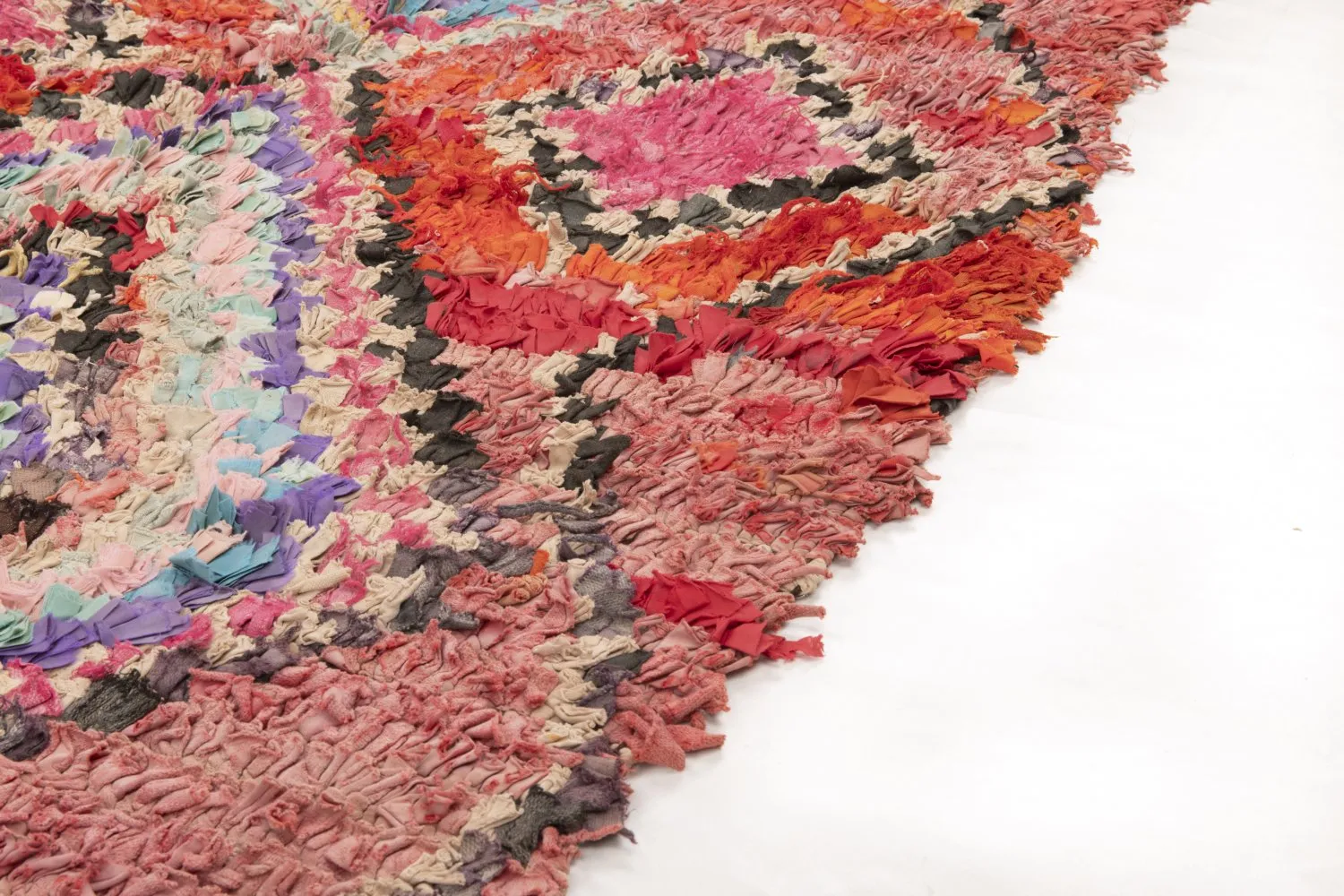 Marokkolainen Kilim matto Boucherouite 245 x 105 cm