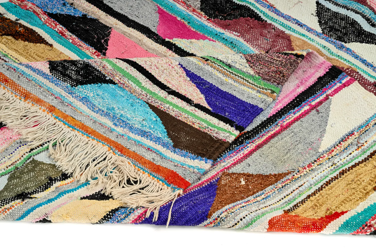 Marokkolainen Kilim matto Boucherouite 145 x 250 cm