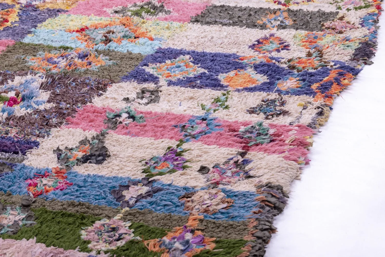 Marokkolainen Kilim matto Boucherouite 275 x 145 cm