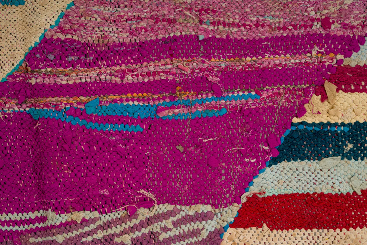 Marokkolainen Kilim matto Boucherouite 135 x 245 cm