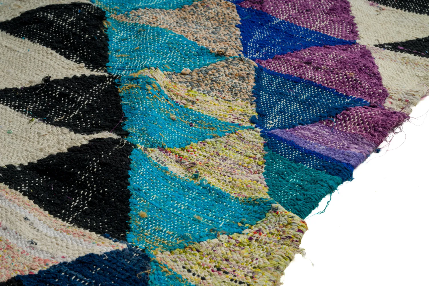 Marokkolainen Kilim matto Boucherouite 130 x 250 cm