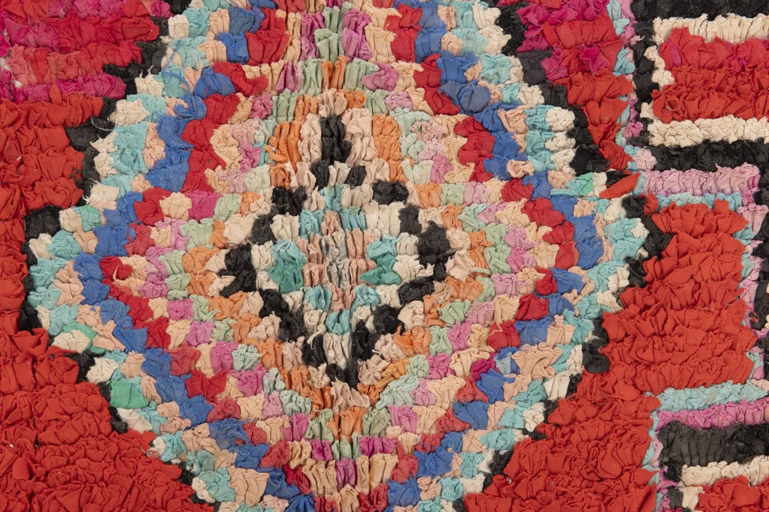 Marokkolainen Kilim matto Boucherouite 185 x 110 cm
