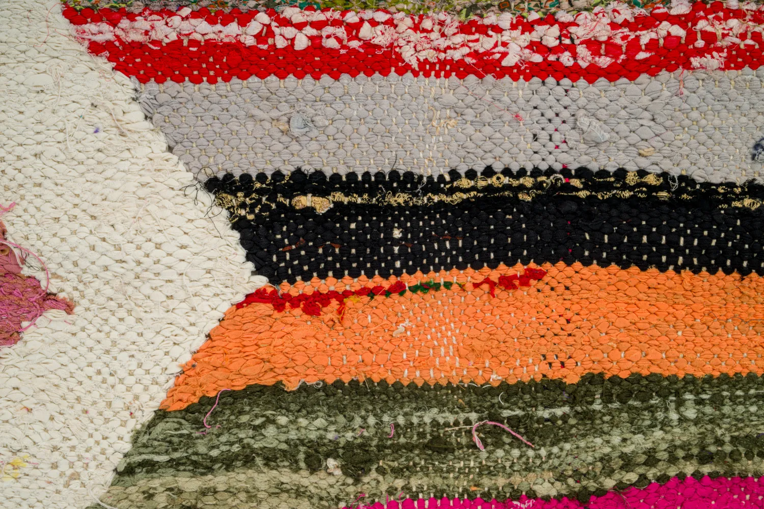 Marokkolainen Kilim matto Boucherouite 135 x 270 cm