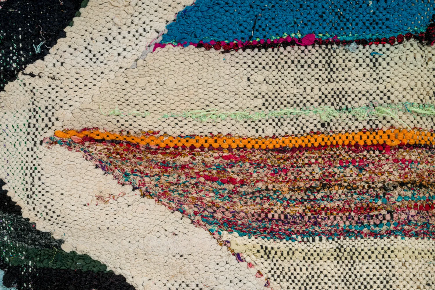 Marokkolainen Kilim matto Boucherouite 120 x 275 cm