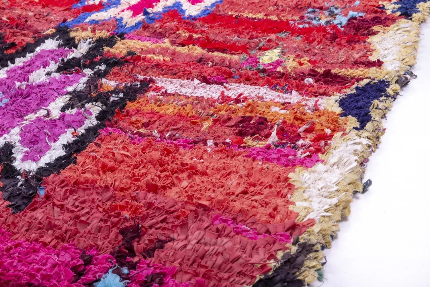 Marokkolainen Kilim matto Boucherouite 230 x 140 cm