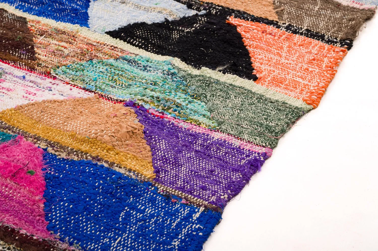 Marokkolainen Kilim matto Boucherouite 135 x 290 cm