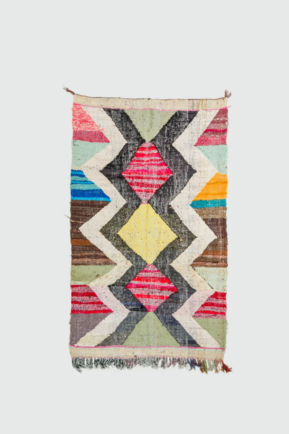 Marokkolainen Kilim matto Boucherouite 135 x 230 cm