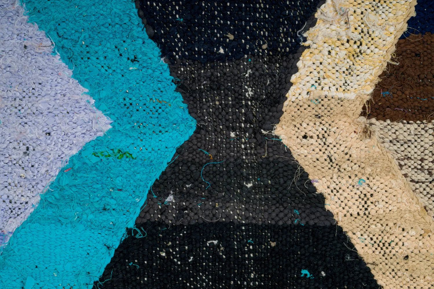 Marokkolainen Kilim matto Boucherouite 155 x 250 cm