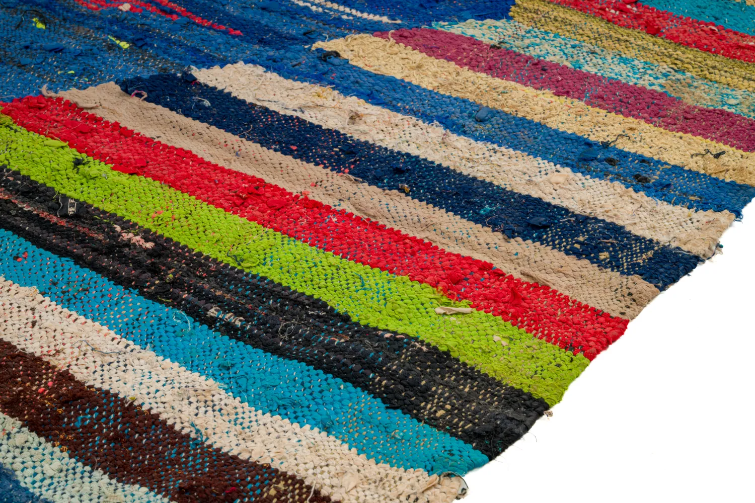 Marokkolainen Kilim matto Boucherouite 135 x 230 cm