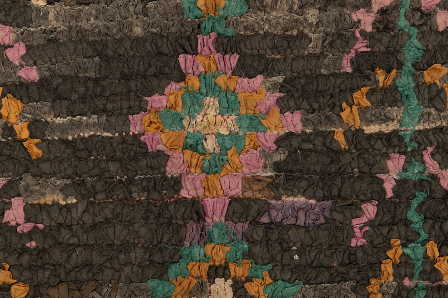 Marokkolainen Kilim matto Boucherouite 180 x 120 cm
