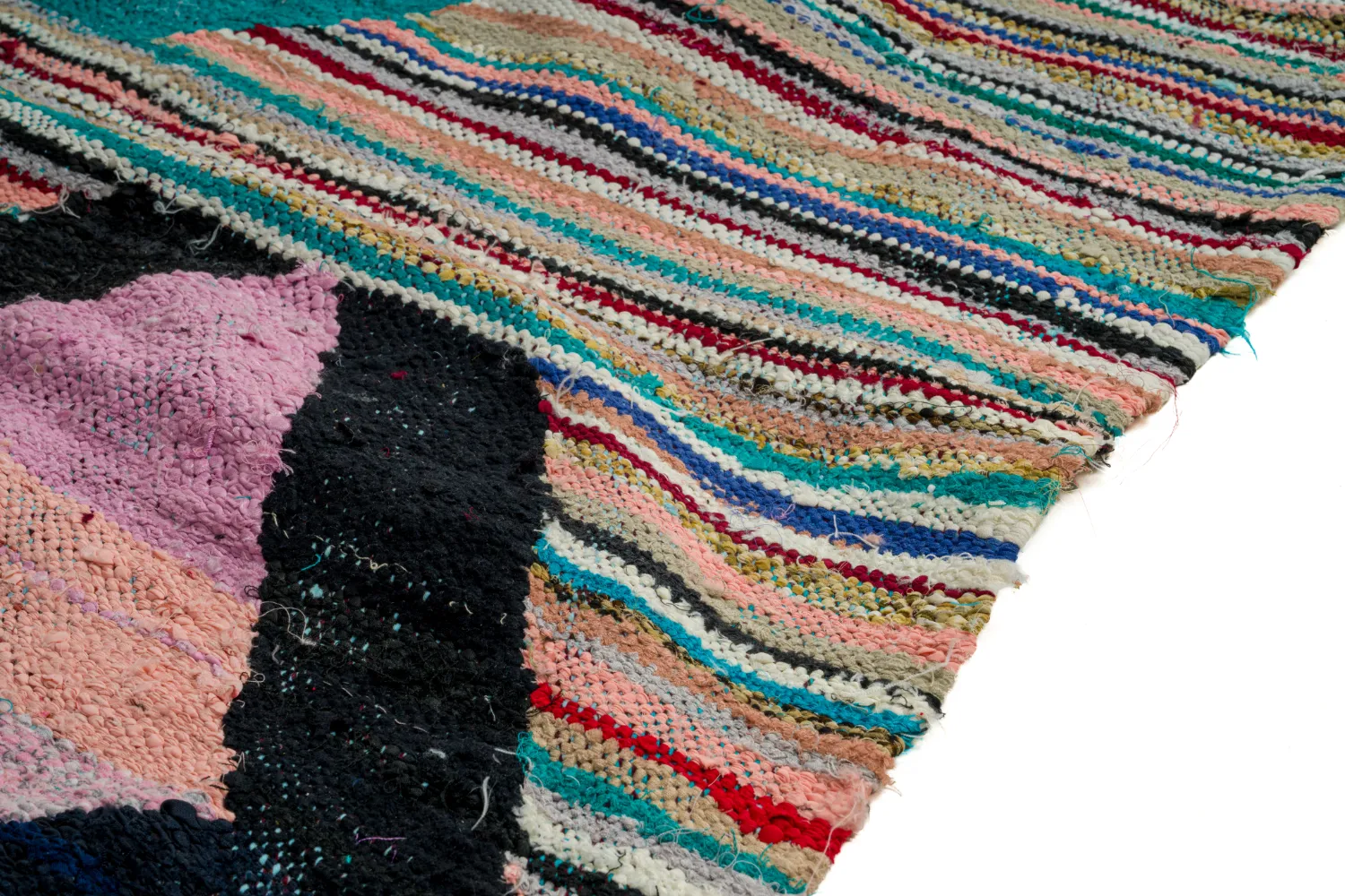 Marokkolainen Kilim matto Boucherouite 140 x 255 cm