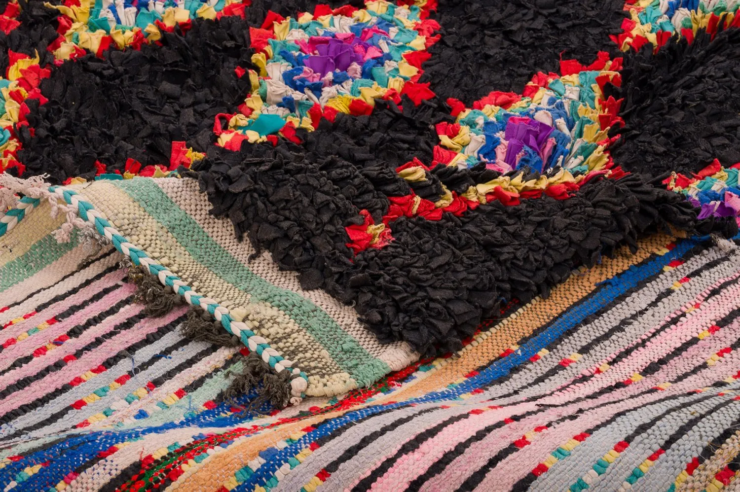 Marokkolainen Kilim matto Boucherouite 130 x 270 cm