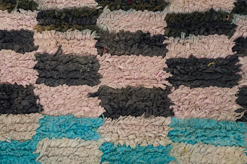Marokkolainen Kilim matto Boucherouite 320 x 160 cm