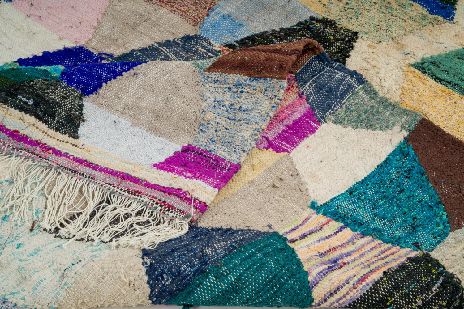 Marokkolainen Kilim matto Boucherouite 150 x 305 cm