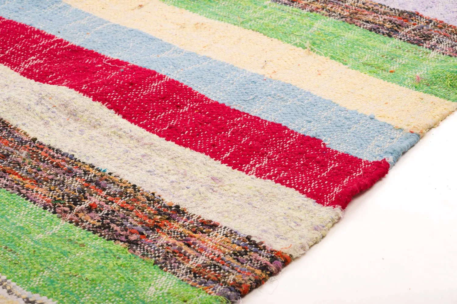 Marokkolainen Kilim matto Boucherouite 125 x 215 cm