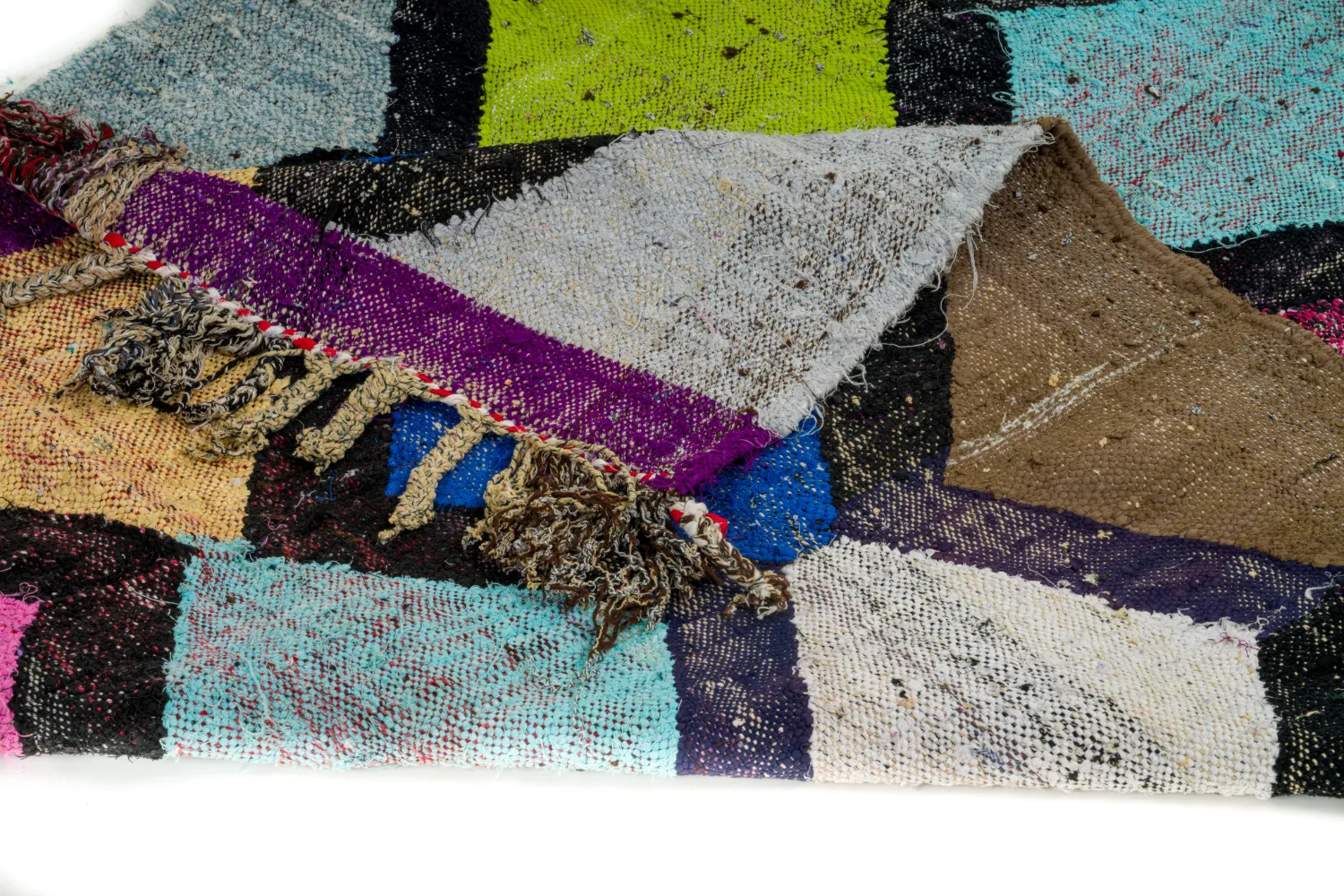Marokkolainen Kilim matto Boucherouite 135 x 230 cm
