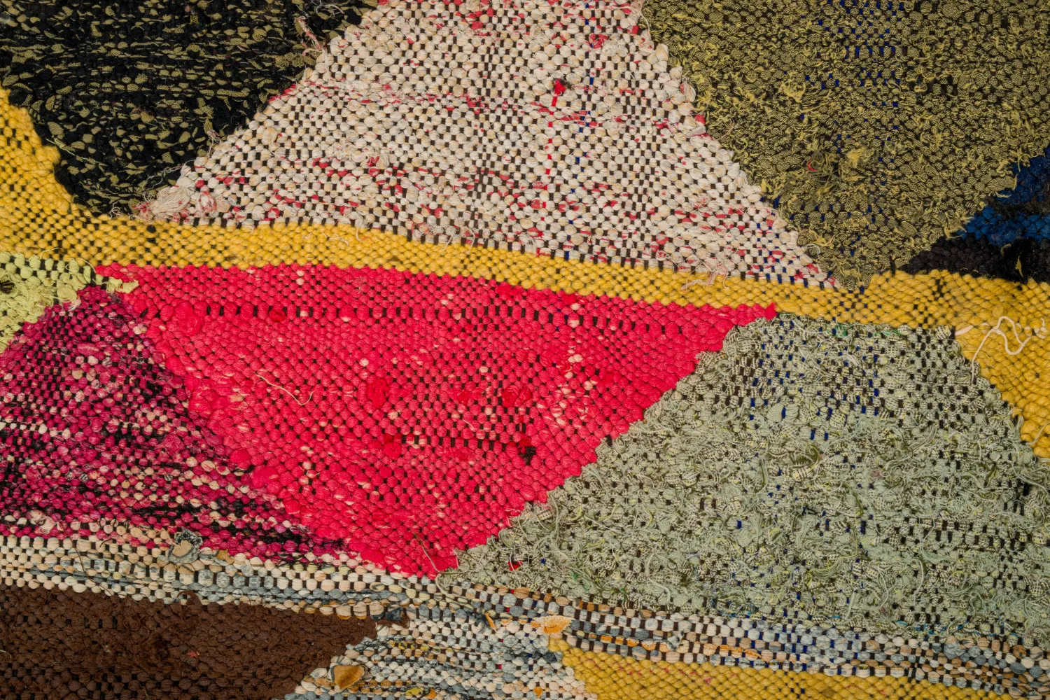 Marokkolainen Kilim matto Boucherouite 140 x 230 cm