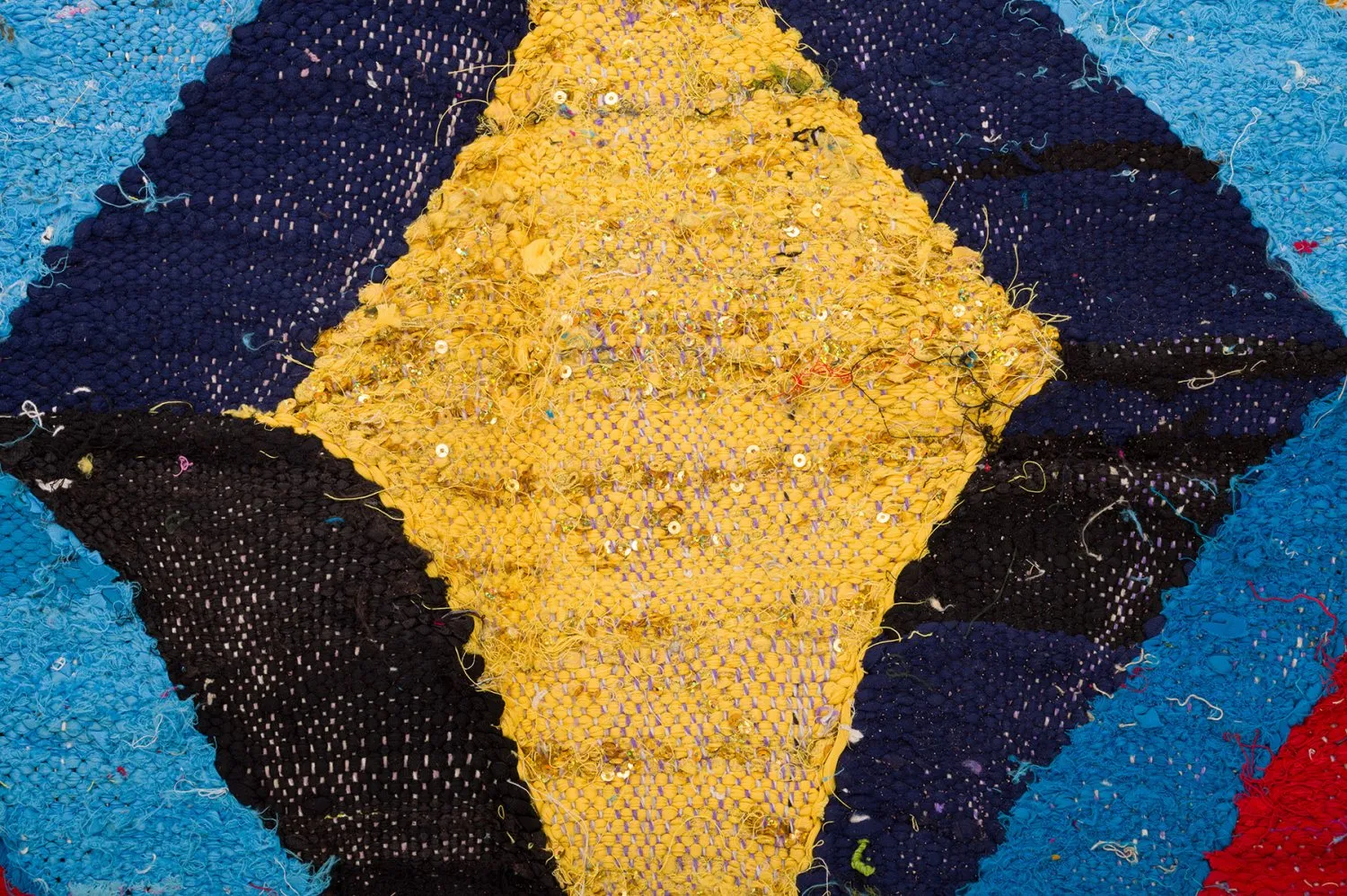 Marokkolainen Kilim matto Boucherouite 140 x 275 cm