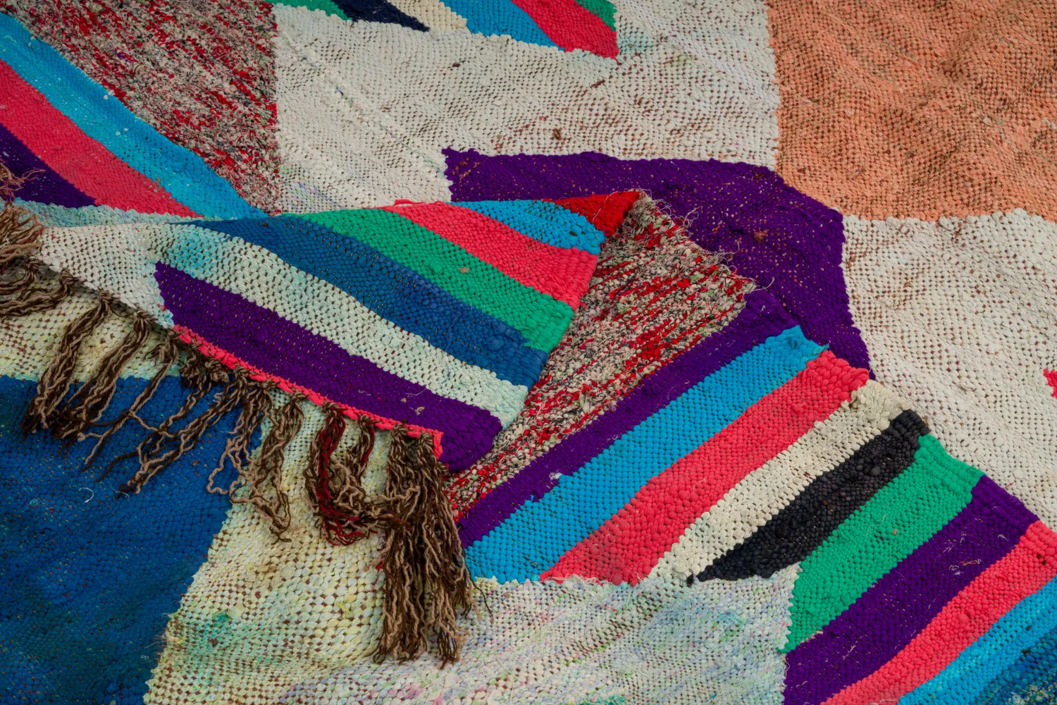 Marokkolainen Kilim matto Boucherouite 130 x 230 cm