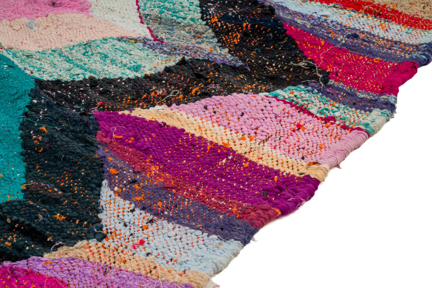 Marokkolainen Kilim matto Boucherouite 130 x 235 cm