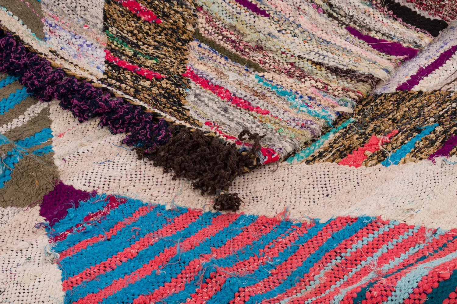 Marokkolainen Kilim matto Boucherouite 145 x 310 cm