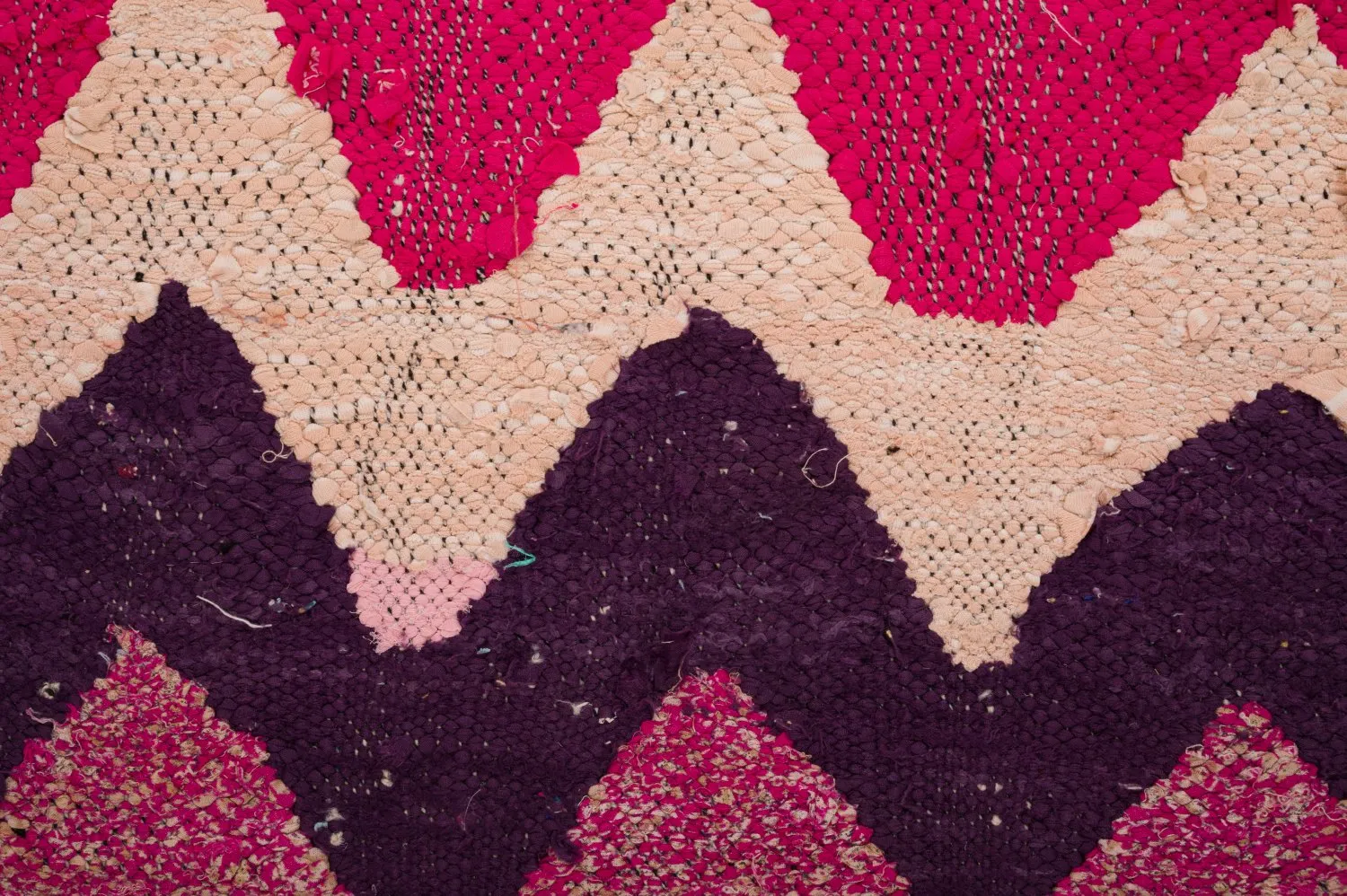 Marokkolainen Kilim matto Boucherouite 125 x 235 cm