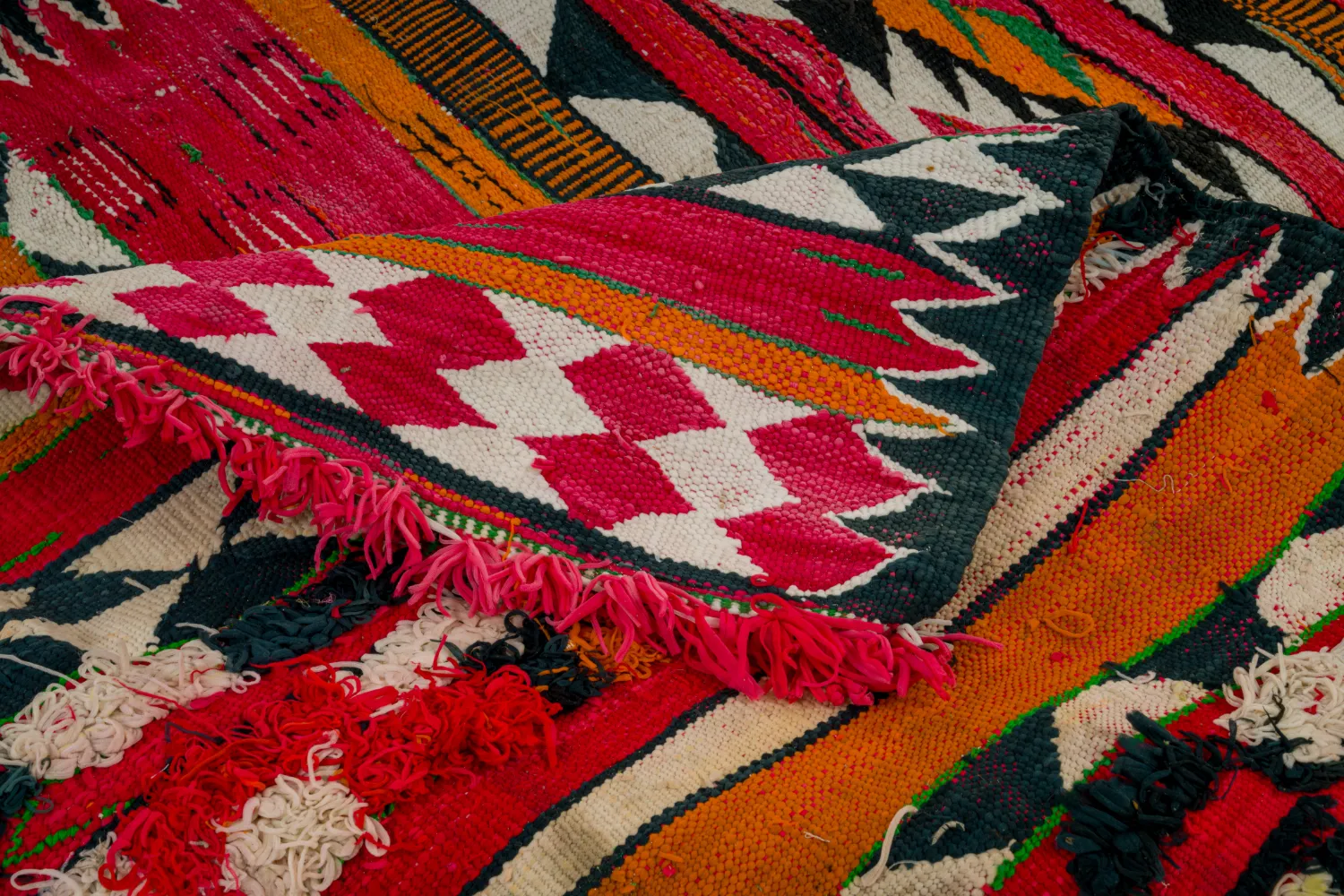Marokkolainen Kilim matto Boucherouite 150 x 365 cm