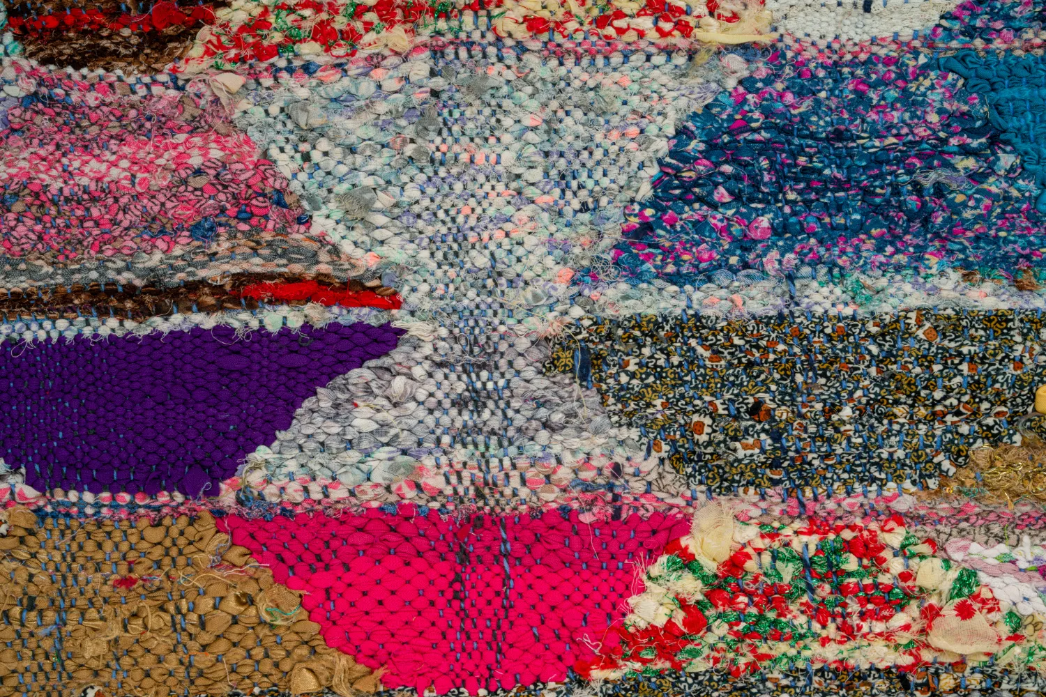 Marokkolainen Kilim matto Boucherouite 150 x 255 cm