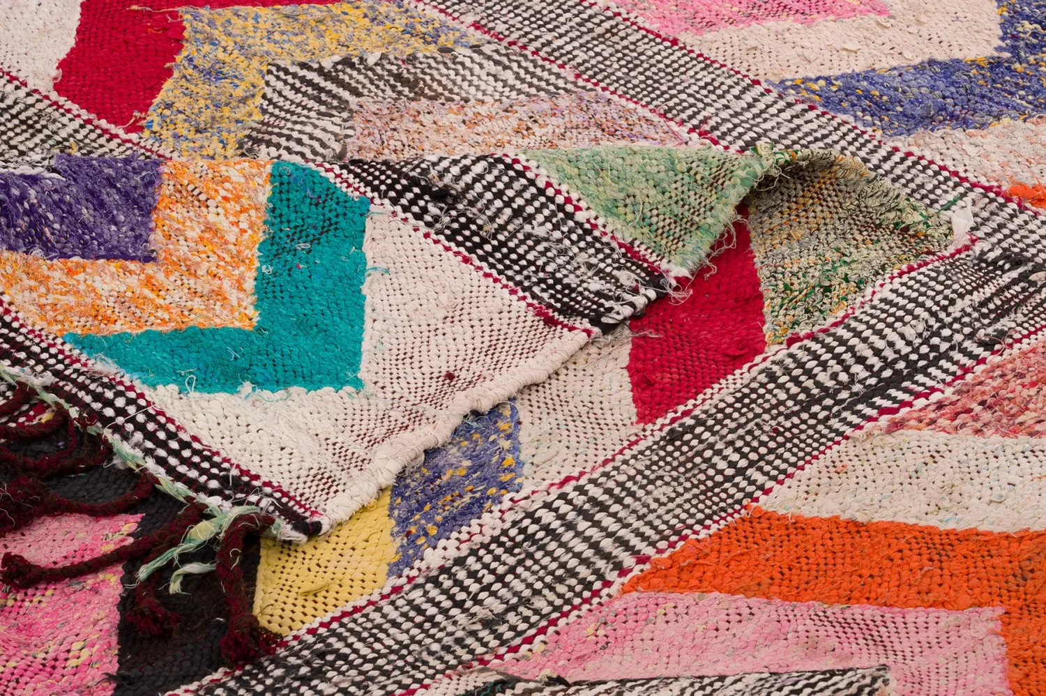 Marokkolainen Kilim matto Boucherouite 150 x 275 cm