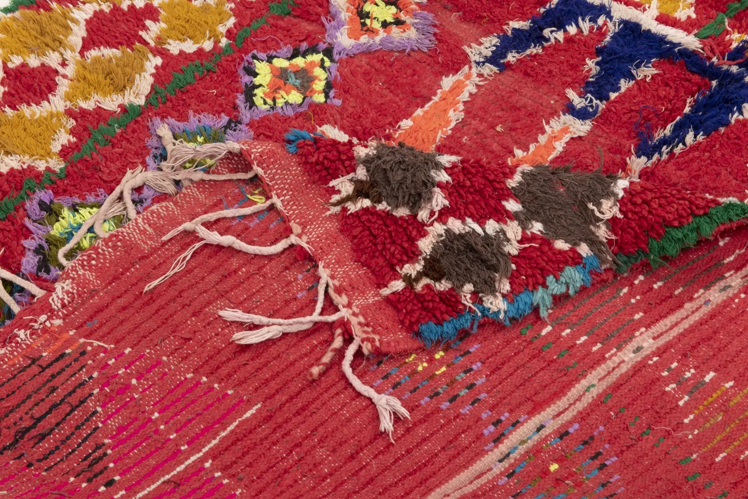 Marokkolainen Kilim matto Boucherouite 255 x 150 cm