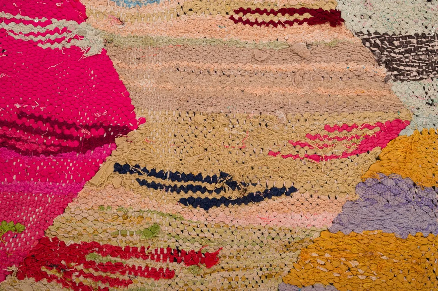 Marokkolainen Kilim matto Boucherouite 140 x 250 cm