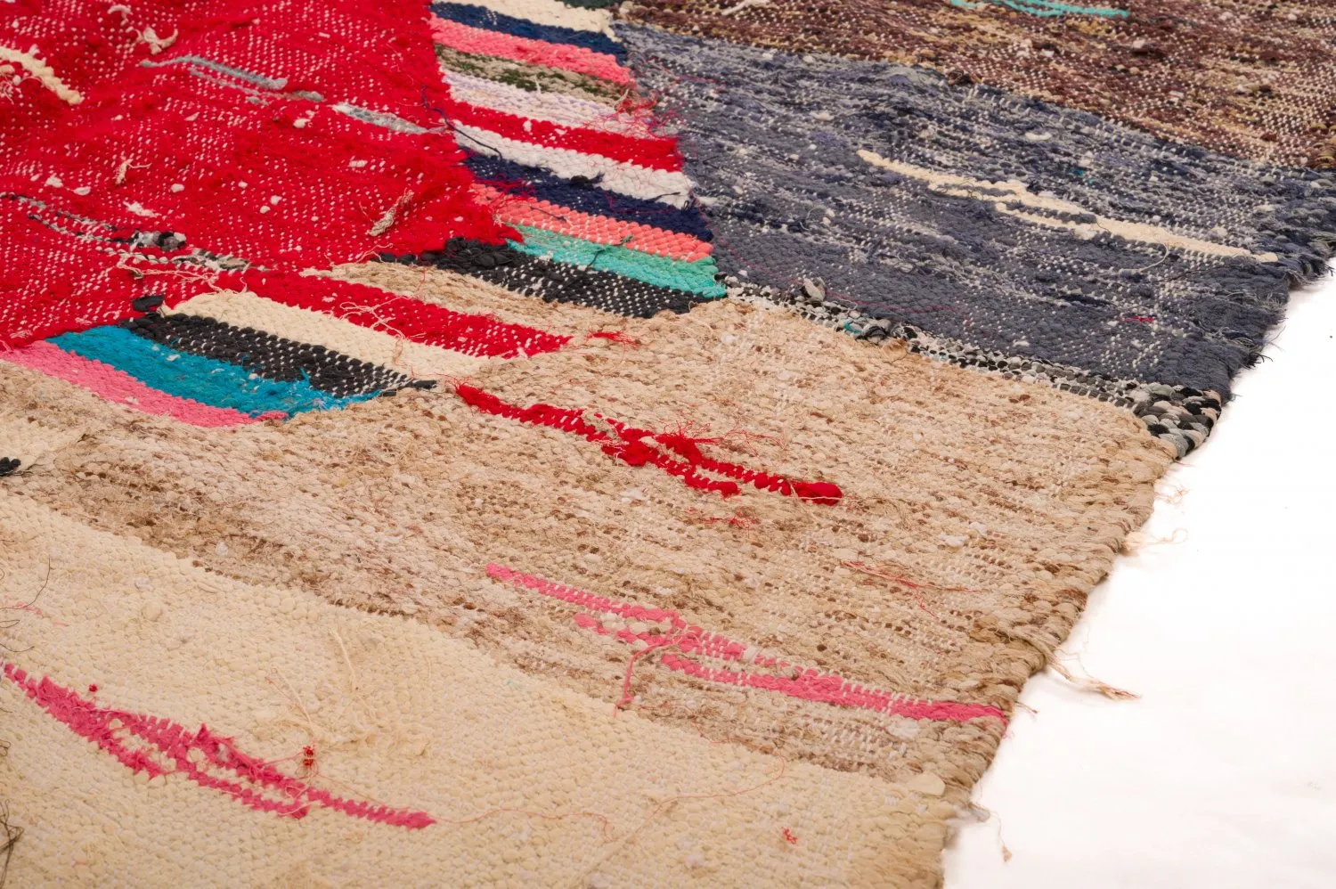 Marokkolainen Kilim matto Boucherouite 125 x 240 cm
