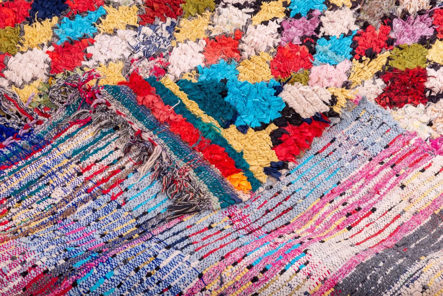 Marokkolainen Kilim matto Boucherouite 300 x 135 cm