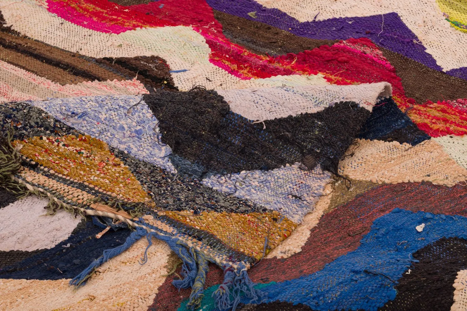 Marokkolainen Kilim matto Boucherouite 140 x 295 cm