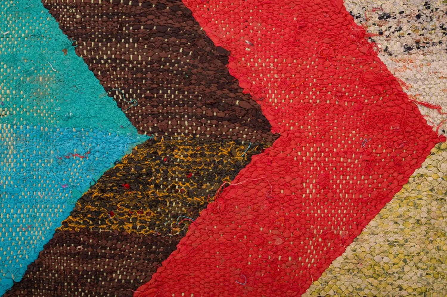 Marokkolainen Kilim matto Boucherouite 135 x 265 cm